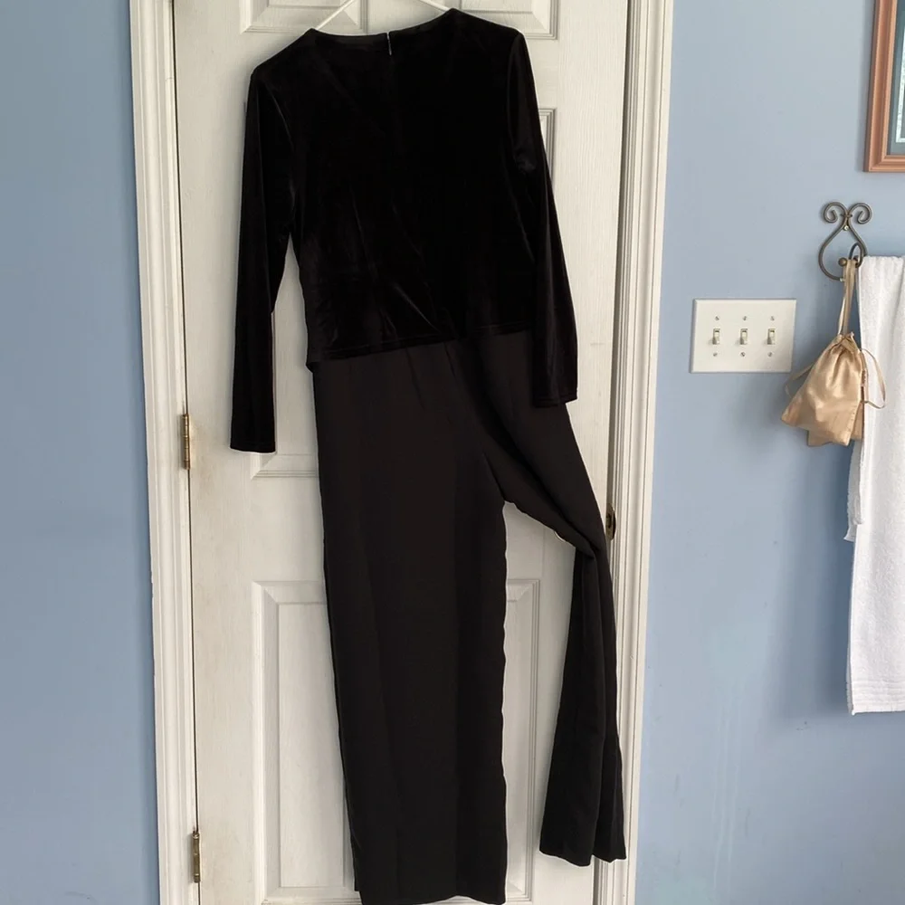 Jessica London long sleeve velvet and rayon black jumpsuit size 12 - Picture 6 of 6